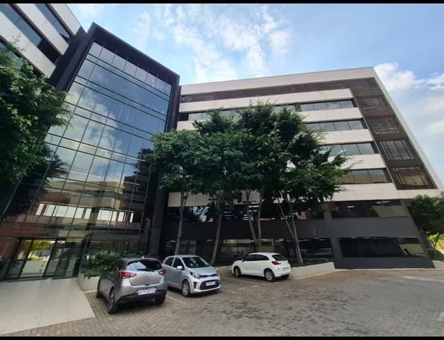 451M² OFFICE TO LET IN SANDTON CENTRAL